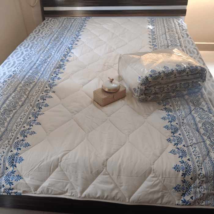 Single Blanket, A C Blanket, White Color, Blue Flowery Border Design (2)